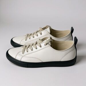 Marc Fisher Sneakers Womens 9M White Black Trim MFLESTY2-R Lace Up Vegan Leather